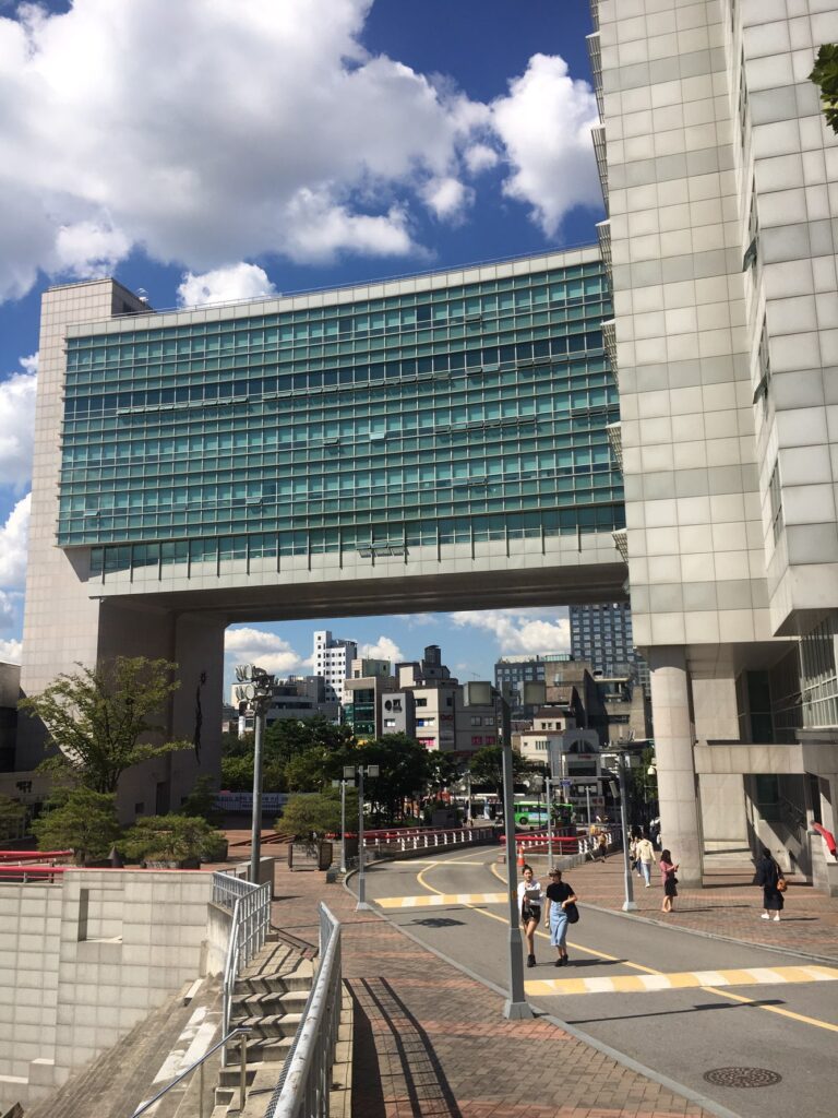 Hongik University - koreauniversities.com