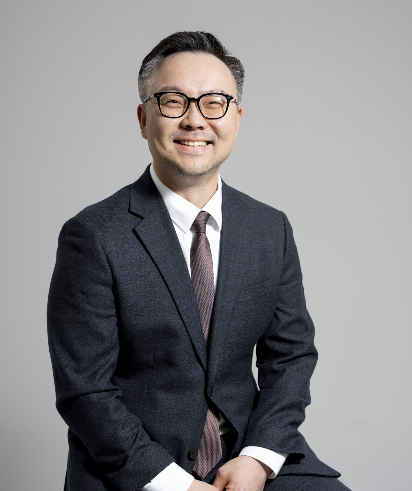 With over a decade of experience in international education, Eddie founded KoreaUniversities.com to help more students access the opportunities Korean universities offer. He has supported thousands of students through study abroad, with deep knowledge of Korean university admissions and life in Korea. Eddie oversees all services and ensures each student gets the guidance they need to succeed